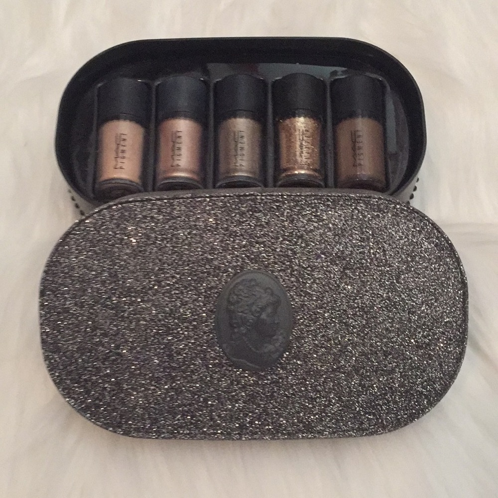 Mac Pigments
